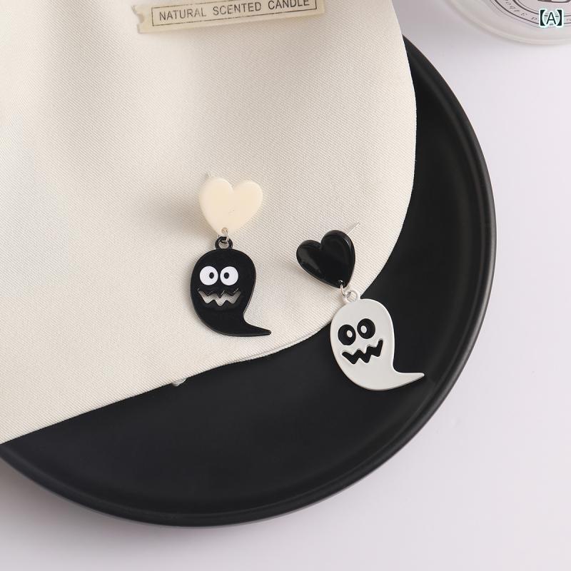 ピアス レディース かわいい おもしろ ハロウィン ゴースト お化け リボン ハート モノクロ ポップ 個性 両耳 スタッドピアス 大ぶり