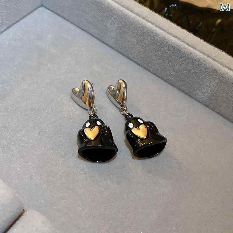 ピアス レディース かわいい ゴースト ハート おもしろ ハロウィン お化け 黒 スタッドピアス 大ぶり 両耳 揺れる チェーン