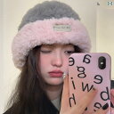 レディース 帽子 おしゃれ 秋冬 もこもこ ハット 防寒 防風 あったか 厚手 小顔効果 耳 隠れる ウール ニット 旅行 アウトドア 英字 黒 白 カーキ
