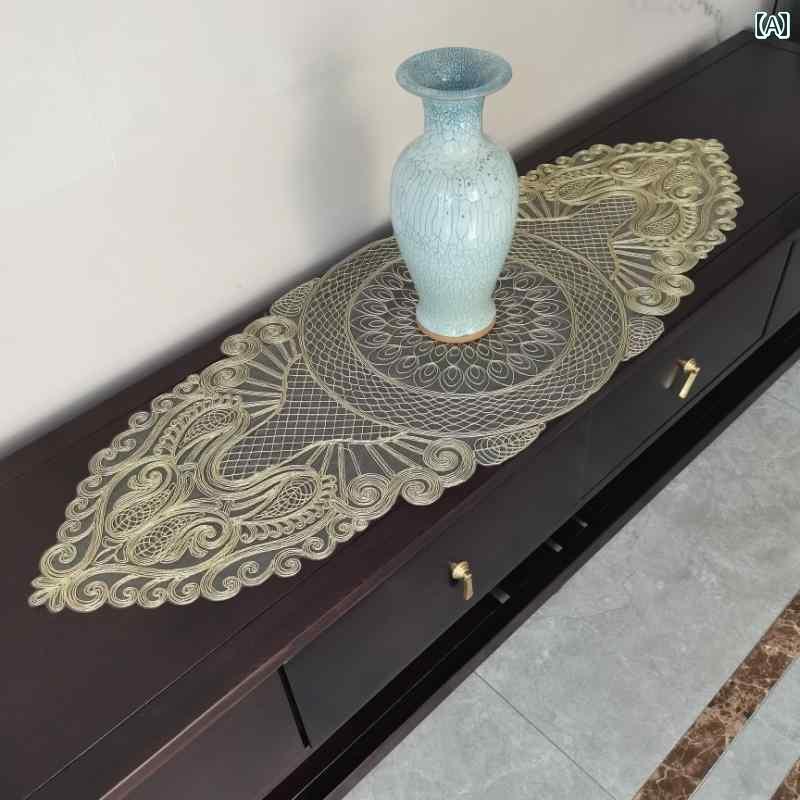 テーブルセンタークロス レース メッシュ ヨーロッパ ドイリー ランナー ダイニング リビング チェスト キャビネット インテリア 装飾 防塵 刺繍 シンプル エレガント おしゃれ ゴールド シルバー 黒