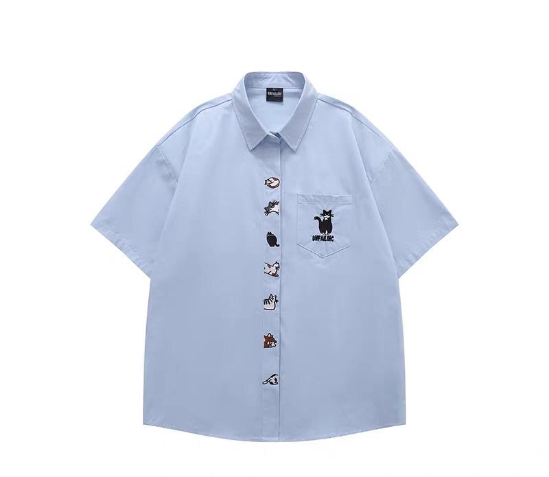 シャツ 男女兼用 猫 刺繍 ブルー 半袖 トップス ゆったり大きめ 学生風 大学風 春夏 カップル ペアルック 通勤 普段使い ポリエステル 襟付き