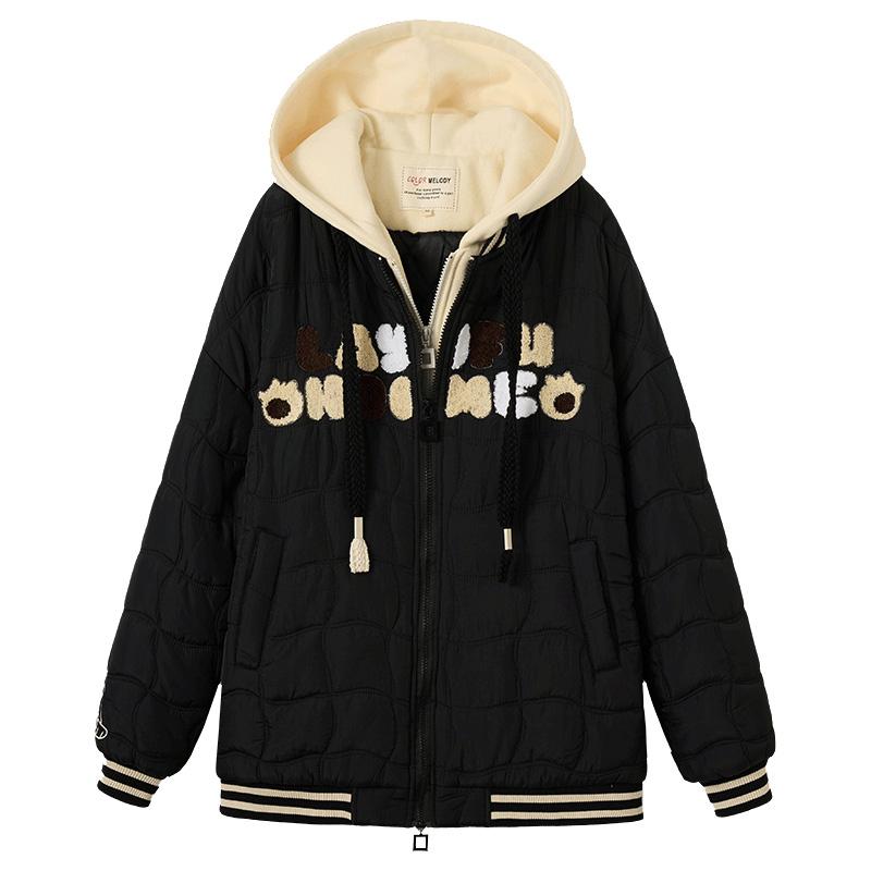 中綿ジャケット 少女 ジュニア キッズ フード付き スタジャン風 ベースボールジャケット 重ね着風 切り替え 厚手 あったか ゆったりとした形 冬物 防寒 ポリエステル 刺繍 長袖 ジップアップ ポケット付き キャラクター柄