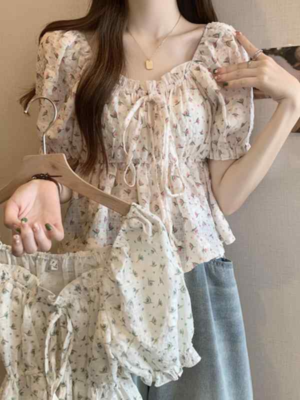 ブラウス レディース ぽっちゃりさん向け 大きいサイズ 半袖 パフスリーブ 小花柄 スクエアネック ゆったり 夏 通勤 体型カバー 細見え ピンク ライトグリーン