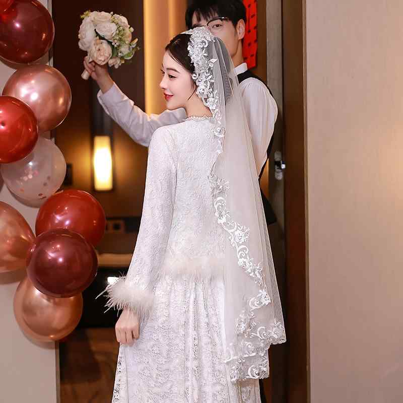 婚礼用の飾り布 長い 柔らかい網状の布地 簡素な 白 結婚式 入籍 前撮り 結婚写真 髪飾り 自然な 求婚 記念写真