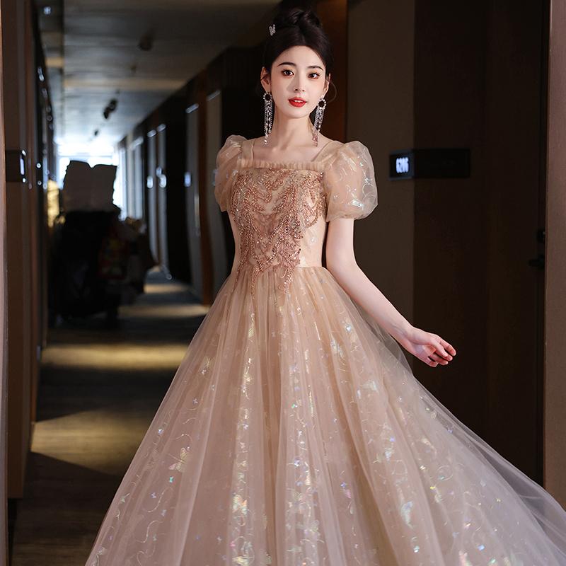 パーティードレス 女性用 上品な ロング丈 イブニングドレス フォーマル セミフォーマル 高級感 結婚式 披露宴 二次会 お呼ばれ 成人式 発表会 謝恩会 同窓会 誕生日 ブライズメイドドレス スクエアネック 半袖 パフスリーブ 無地 体型カバー