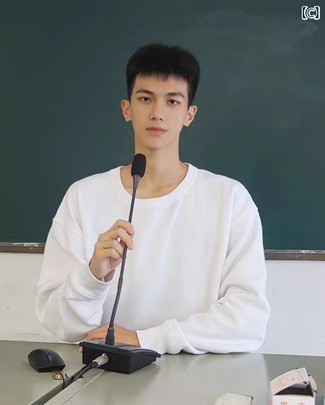 メンズ トップスス Tシャツ おしゃれ バーガンディィ フード スウェットシャツ 春秋 綿 アメリカン 長袖