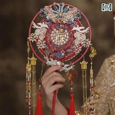 ブライダル ヘッドアクセサリー 結婚式 ウェディング パーティー 婦 花嫁 舞台 小道具 コスプレ チャイナ風 レトロ ファン 服 ファン 赤 材料 パッケージ ブライダル ヘッドアクセサリー 結婚式 ウェディング パーティー 婦 花嫁 舞台 小道具 コスプレ チャイナ風 レトロ ファン 服 ファン 赤 材料 パッケージ