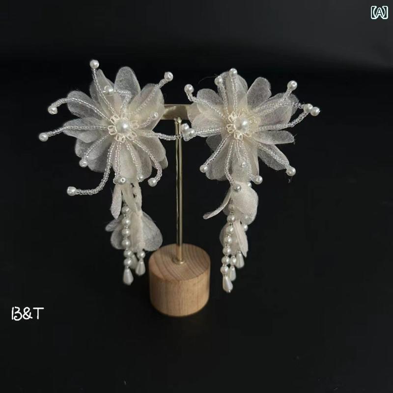 ブライダル アクセサリー ウェディング パーティー 結婚式 花嫁 婦 小物 レディース フレンチ レトロ イヤリング フラワー イヤー クリップ タッセル 森 ...