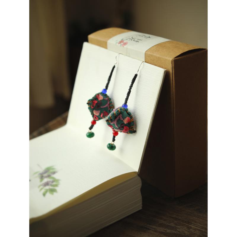 レディース アクセサリー 美しい 非対称 花 レトロ エスニック リネン 両面 刺繍 イヤリング