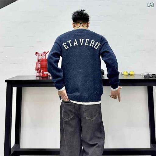 トップス メンズ おしゃれ カジュアル 普段使い 秋冬 レトロ フェイク セットアップ セーター レター 刺繍 ロゴ ラウンドネック セーター カップル ジャケット トップス メンズ おしゃれ カジュアル 普段使い 秋冬 レトロ フェイク セットアップ セーター レター 刺繍 ロゴ ラウンドネック セーター カップル ジャケット