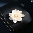 ブローチ レディース アクセサリー 母の日 ギフト 螺鈿 牡丹 フェミニン フラワー スーツ コート チャイナ ドレス コサージュピン