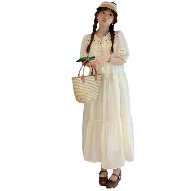 ワンピース マタニティ シフォン 綿混 夏 フレンチスタイル ロング丈 エレガント ホワイト フリル襟 五分袖 パフスリーブ フレア ウエストリボン レース お腹カバー 大きいサイズ きれいめ リラックス