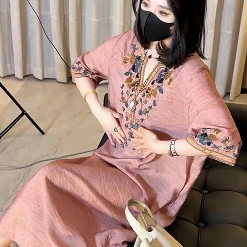 ワンピース レディース 中国風 刺繡 ゆったり 大きめ 着痩せ効果 上品 エレガント レトロ 春夏 ミディ丈 ポロ襟 パフスリーブ 七分袖 TR素材 PVC素材 ピンク