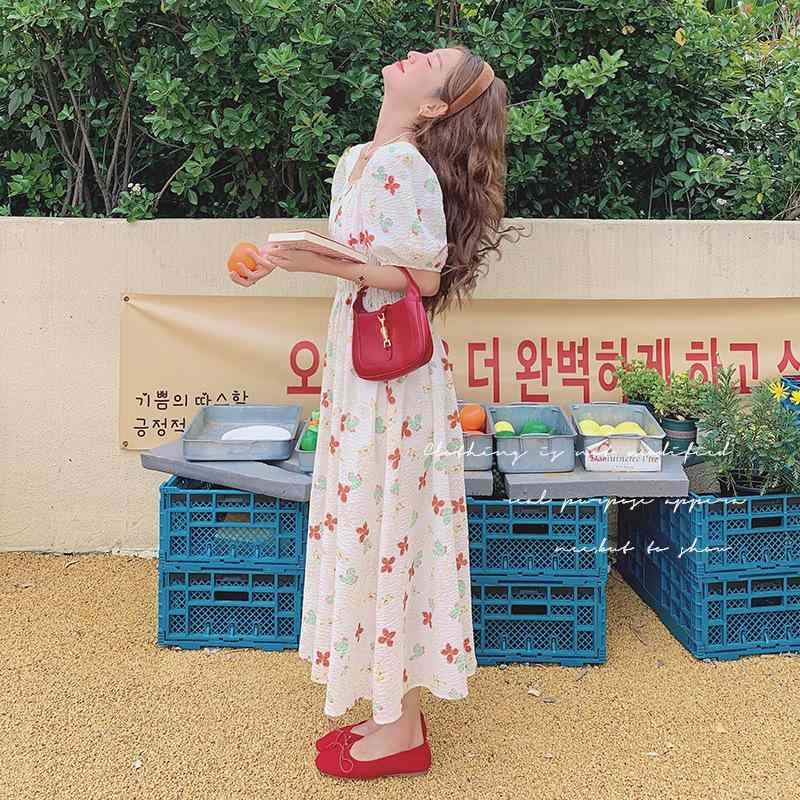 ワンピース レディース 春夏 スタイルアップ 低身長向け フレンチガーリー フェミニン パフスリーブ スクエアネック 小花柄 エレガント ポリエステル ミディ丈 お出かけ デート カジュアル