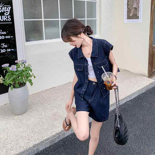 セットアップ レディース カジュアル デニム ショートパンツ 半袖 小柄 低身長 夏 ストリートファッション おしゃれ トレンド 上品 若見え スタイルアップ 着痩せ 体型カバー コットン ブルー 2点セット セットアップ レディース カジュアル デニム ショートパンツ 半袖 小柄 低身長 夏 ストリートファッション おしゃれ トレンド 上品 若見え スタイルアップ 着痩せ 体型カバー コットン ブルー 2点セット