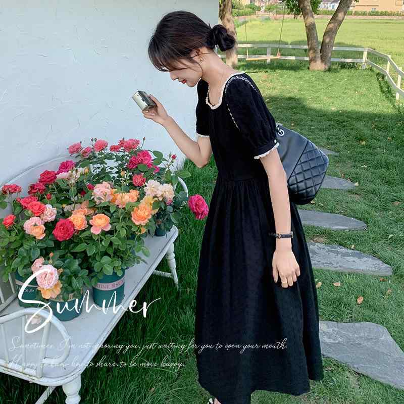 ワンピース レディース ブラック 黒 夏 スクエアネック 半袖 ハイウエスト Aライン ミモレ丈 フレンチ レトロ 韓国風 エレガント 上品 通勤 オフィス 小柄向け ポリエステル素材