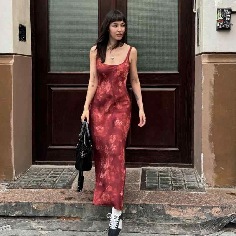 ワンピース レディース レトロ ヴィンテージ風 花柄 フラワー プリント 配色切り替え Uネック ノースリーブ スリムフィット ロング丈 マキシ丈 レッド 再生繊維 ポリエステル 秋冬