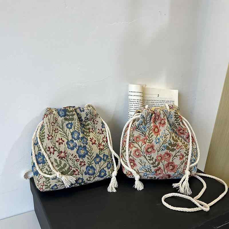 バッグ バケツ型 ショルダーバッグ 斜めがけ エスニック風 花柄刺繍 トレンド キャンバス ミニ 春夏 巾着 日常使い レッド ブルー(4)