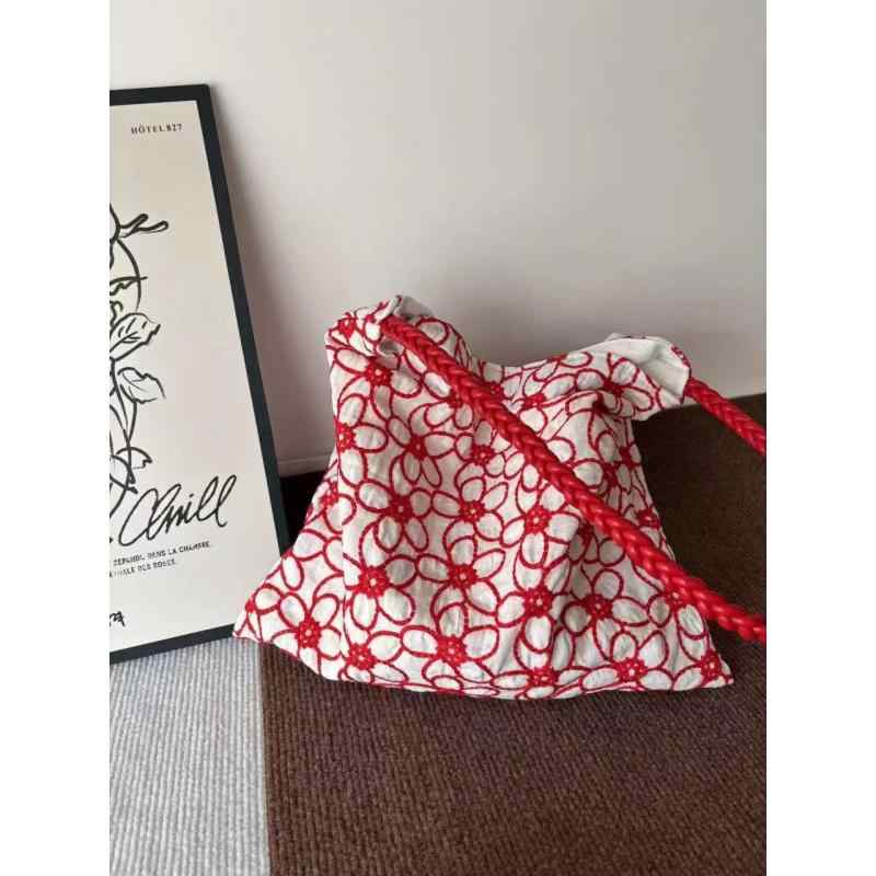 トートバッグ 小さな赤い花の刺繍 コットンリネン風 個性的 ポリエステル キャンバス ショルダーバッグ スクエア型 大容量 普段使い マグネット開閉 携帯ポケット付き 柔らかい レトロ ヴィンテージ風風