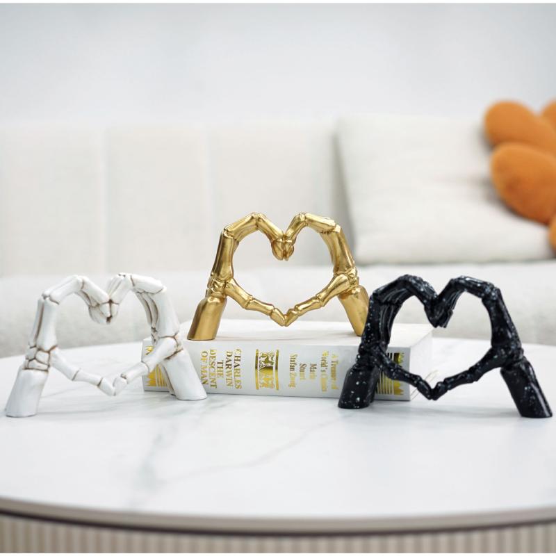 置物 ハロウィン 骸骨 スケルトン フィンガーハート 手骨 樹脂製 ゴールド ブラック ホワイト 卓上 デスク リビング 室内 インテリア オーナメント オブジェ 雑貨 飾り 贈り物