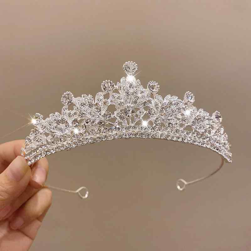 ヘッドドレス レディース 韓国 エレガント 花嫁 ウェディング ティアラ 結婚式 披露宴 ジルコニア クラウン フォーマルドレス 髪飾り ヘアアクセサリー シル...