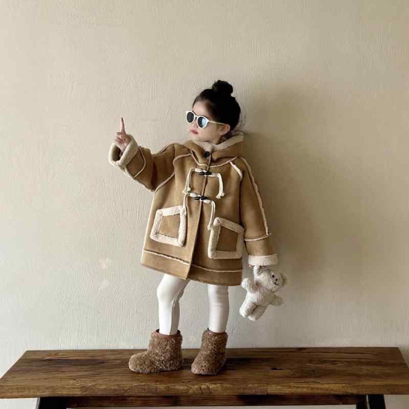 アウター 女の子 キッズ 韓国 秋冬 フード付き ミドル丈 スエード調 フェイクファー一体型 シングルボタン カーキ コート 暖かい 防寒 通学 お出かけ カジ...