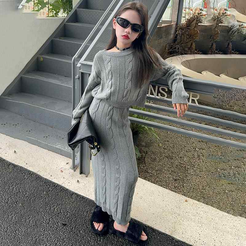 キッズ 女の子 ゆったり セーター ケーブル編み ニットスカート 2点セット 春秋 韓国 長袖 無地 綿混 ..