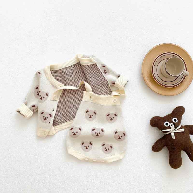 ・カテゴリ: 子供用セーター・性別: 男女兼用・生地加工: 柔軟加工・スタイル: 韓国・対象年齢: 1〜3歳・毛糸の太さ: 細め・厚さ: 普通・袖丈: 長袖・留め具: シングルブレストボタン・柄: 動物、キャラクター・デザイン要素: キャラクター、サロペット、可愛らしい、カーディガン、プリント、トレンド感・生地名: ビスコース、ポリエステル・主な素材: ビスコース・主な素材混率: ビスコース65%・ネックライン: クルーネック・サイズ展開: 66、73、80、90、100cm