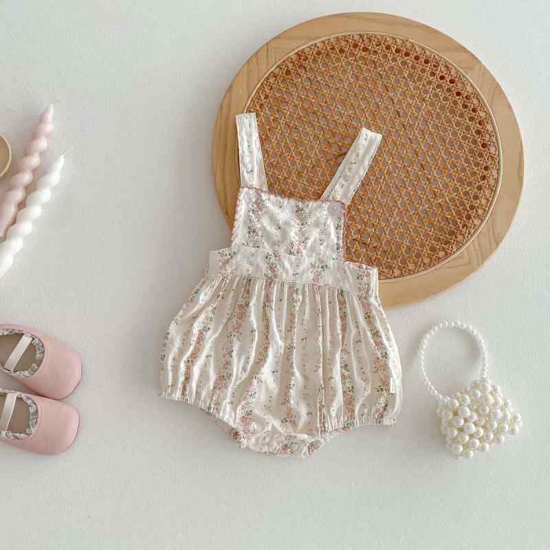 ロンパース ベビー 女の子 新生児 0歳 1歳 夏 かわいい 花柄 レース 韓国 薄手 三角 ノースリーブ サロ..