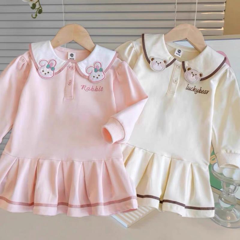 ・スタイル: スウィート・主な素材: 綿81%〜90%・カテゴリ: ペチコート・対象身長: 140cm以上・袖丈: 長袖・スカートスタイル: プリンセスライン・カラー展開: ベージュ、ピンク・サイズ展開: 80、90、100、110、120