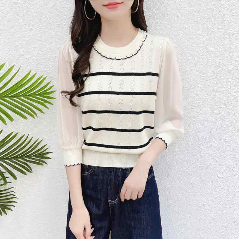 ・カテゴリ: ニット・スタイル: きれいめカジュアル・主な素材: ポリエステル・素材: ニット・ネックライン: クルーネック・袖丈: 七分袖・柄: ストライプ・カラー展開: オフホワイト、ブラック・サイズ展開: フリーサイズ・厚さ: 普通・シルエット: ゆったり・袖タイプ: レギュラー・装飾: ビーズ・着丈: 普通丈・デザイン: プルオーバー・デザイン加工: パッチワーク・セット内容: 単品