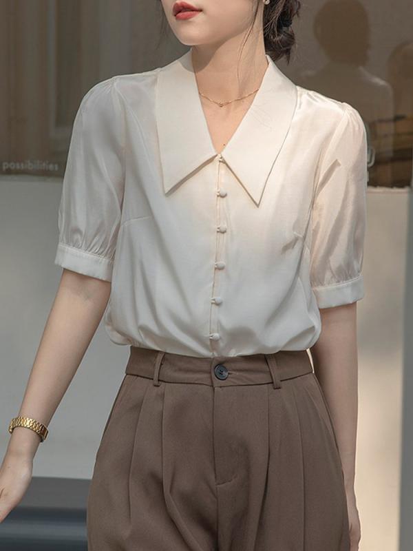 シャツ レディース フレンチ 半袖 Vネック サテン 光沢 デザイン ブラウス オフホワイト きれいめ 上品 オフィス 通勤 パフスリーブ 春夏 トップス