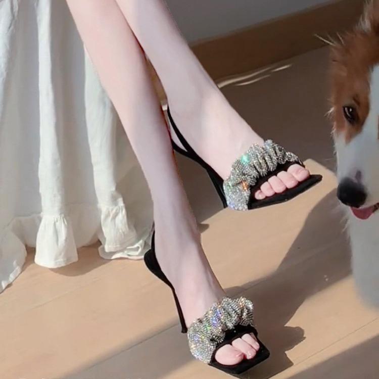 サンダル レディース オープントゥ スクエアトゥ ラインストーン 細ヒール ピンヒール ワンストラップ ミュール ハイヒール ブラック ホワイト スエード調 春夏 普段使い エレガント セクシー