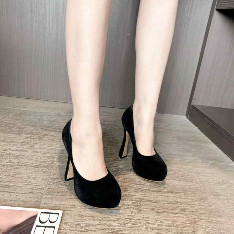 ハイヒール レディース パンプス 15cmピンヒール プラットフォーム ラウンドトゥ 浅口 エレガント セクシー 無地 ベルベット調 赤 黒 白 ローズ 大きいサイズ 春夏秋 フォーマル パーティー 結婚式 二次会