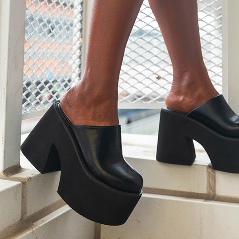 ミュール レディース 大きいサイズ ゆったりサイズ 厚底 プラットフォーム ローマ風 ローマン調 ヒール クローズドトゥ ラウンドトゥ PUレザー 合皮 ゴム底 ブラック 普段使い カジュアル お出かけ サボサンダル