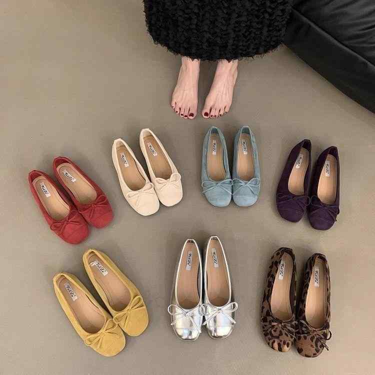 フラットシューズ レディース 女性用 大きいサイズ リボン スリッポン 浅履き フレンチスタイル 上品 バレエシューズ 合成皮革 春夏 ぺたんこ 普段使い 通勤 オフィス カジュアル 軽量 歩きやすい 無地(4.0)