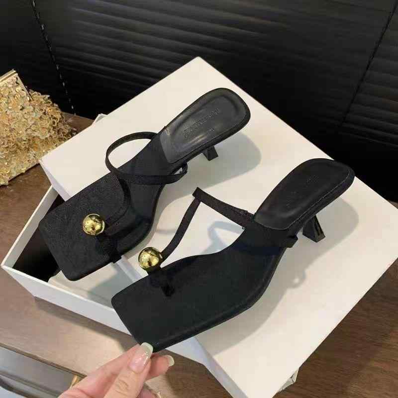 サンダル レディース スクエアトゥ 細ヒール ハイヒール トゥリング 韓国 トレンド 歩きやすい 疲れに..