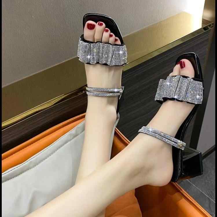 サンダル レディース 女性用 ブラック チャンキーヒール 太ヒール ラインストーン 2way ミュール ワンストラップ フェイクレザー 外履き ラウンドトゥ カジュアル 普段使い 安定感 歩きやすい 春夏