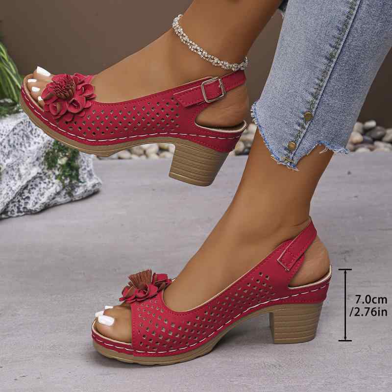 サンダル レディース 大きいサイズ 花柄 ハイヒール 太ヒール オープントゥ バックルストラップ 欧米風 春夏 普段使い お出かけ かわいい 履きやすい ブラック ホワイト