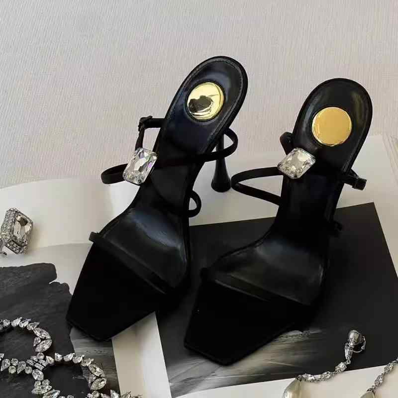 サンダル レディース 欧米風 春夏 スクエアトゥ オープントゥ ハイヒール ブラック サテン ラインストーン ワンストラップ クロスストラップ 細ヒール フォーマル パーティー 美脚