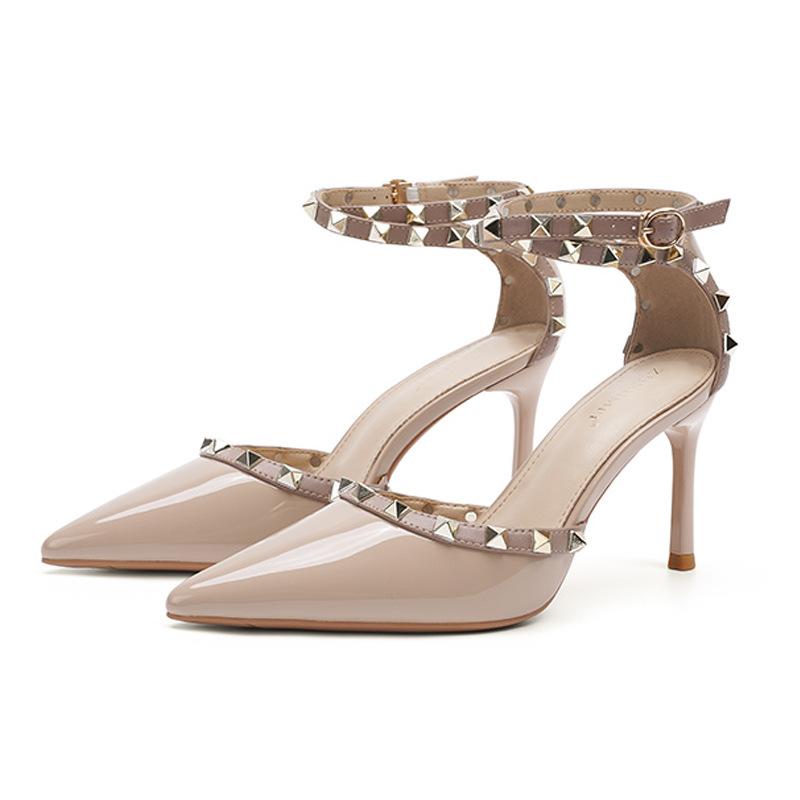 サンダル レディース ポインテッドトゥ ピンヒール 8cm スタッズ エナメル バックルストラップ カットアウト 疲れにくい 通勤用 春夏 ヌード ブラック