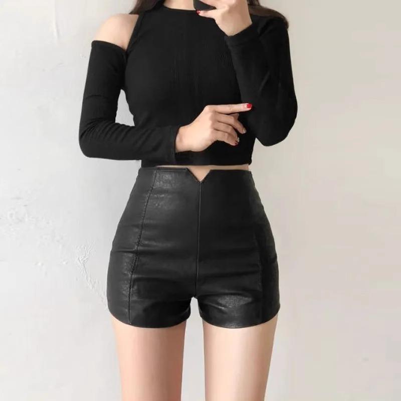 ショートパンツ レディース フェイクレザー ブラック 大きいサイズ ぽっちゃりさん 秋冬 ハイウエスト Aライン ワイドシルエット 細見..