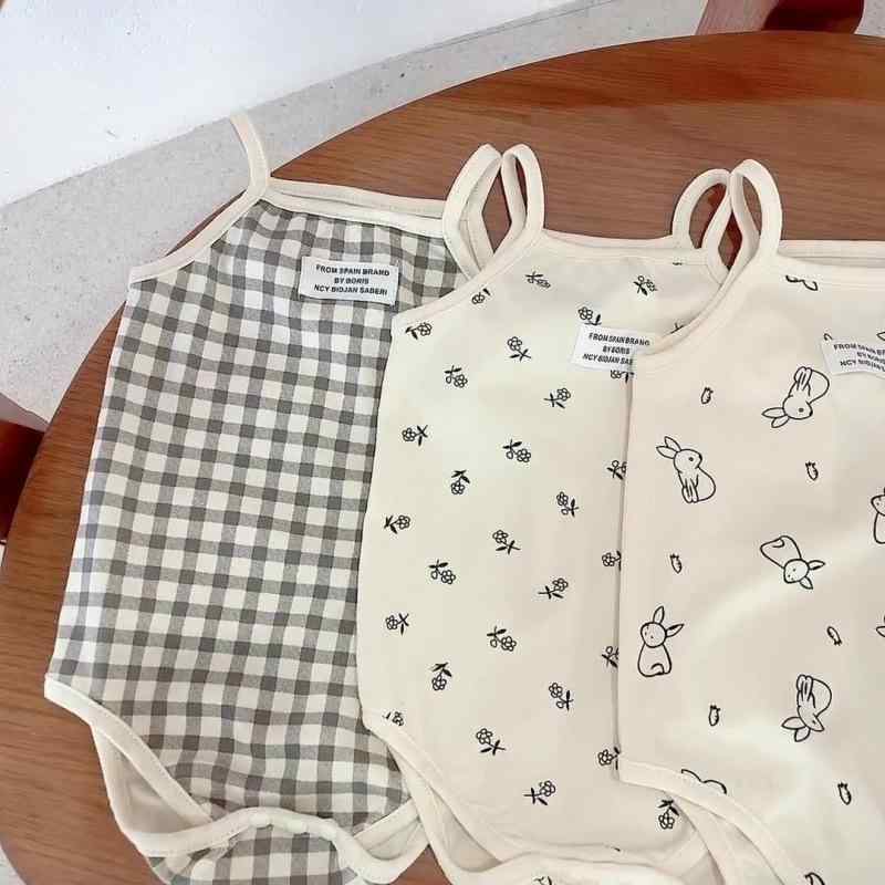 ロンパース ベビー 男女兼用 吊り ノースリーブ タンクトップ 三角カバーオール 夏 綿 コットン 薄手 ..