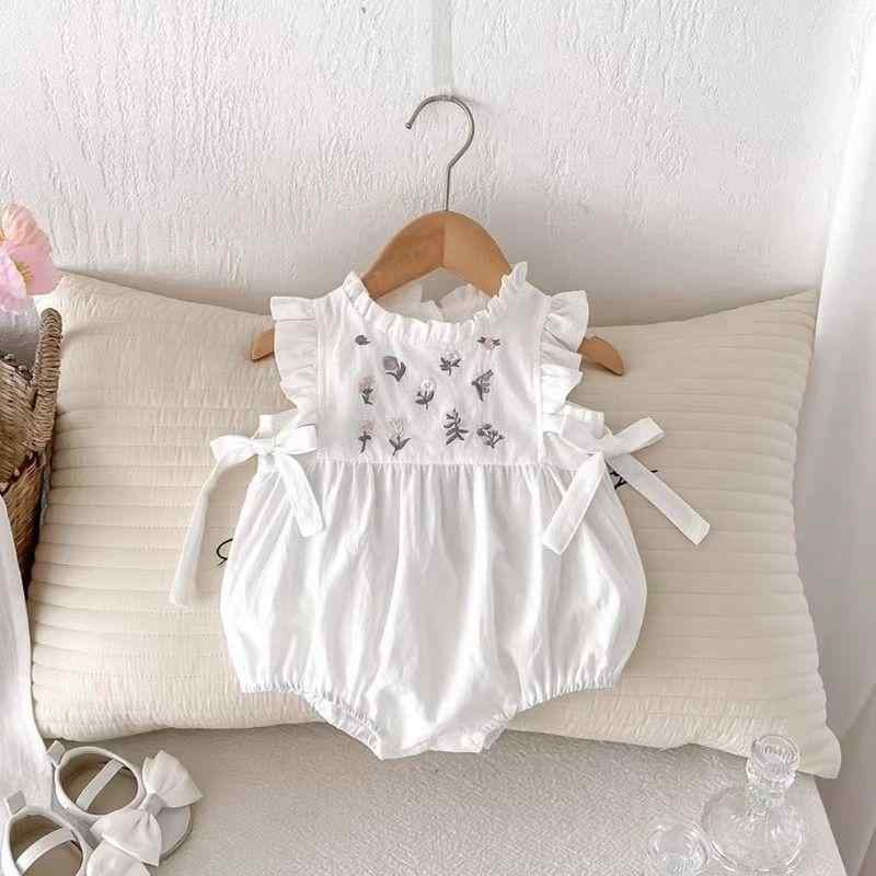 ロンパース ベビー 女の子 春夏 プリンセス おしゃれ かわいい 韓国 薄手 ノースリーブ スナップ留め オムツ替え楽々 刺繍 フィフィ襟 ..