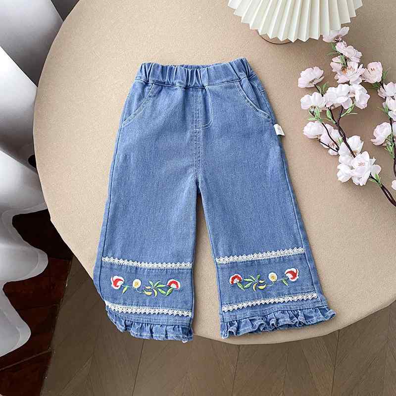 デニムパンツ 女の子 子供 キッズ ベビー 綿 コットン おしゃれ カジュアル かわいい ワイドパンツ ゆったり ルーズ ガウチョパンツ レース フリル 小花柄 切り替え 普段使い 通学 お出かけ 春夏
