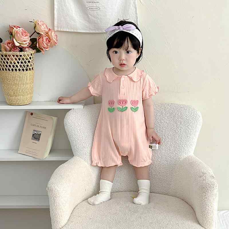 ロンパース カバーオール 女の子 女児 ベビー服 赤ちゃん服 新生児 乳幼児 小花柄 フラワープリント 薄手 接触冷感 吸湿速乾 半袖 クルーネック プルオーバー レーヨン 再生繊維 韓国 カジュアル ピンク 春夏 普段使い お出かけ着