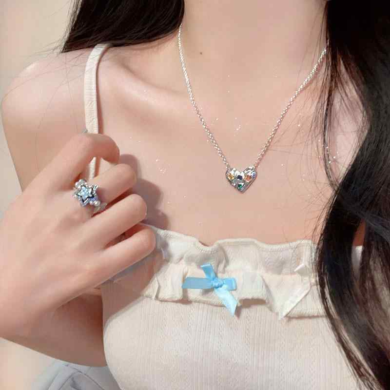 楽天おうち健康生活ネックレス レディース 蝶 バタフライ カラフル ジルコニア おしゃれ 多用途 ショートネックレス 上品 エレガント 高級感 ライトラグジュアリー