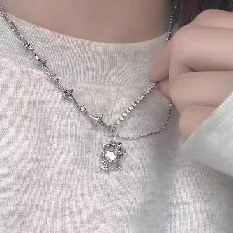 ネックレス レディース 女性用 ジルコニア ハート スターモチーフ ペンダント 鎖骨チェーン クール フェミニン 甘辛ミックス トレンド おしゃれ 性 合金素材 電気メッキ 軽量