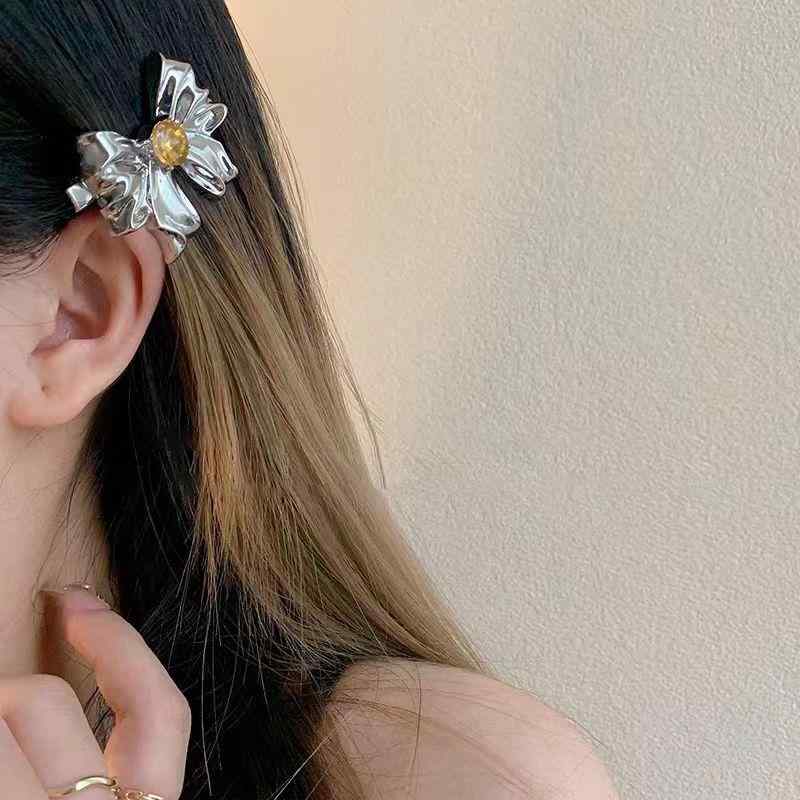 ヘアクリップ レディース 蝶結び リボン ジルコニア 高級感 微細な象嵌 ダックビルクリップ 髪留め 前..