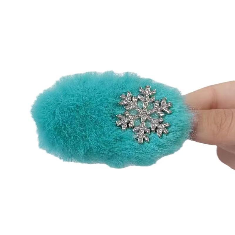 ヘアクリップ レディース かわいい ガーリー フェミニン 秋冬 ラインストーン 雪の結晶 ふわふわ ファー 髪飾り ダッカールクリップ おしゃれ お出かけ 普段使い ブルー